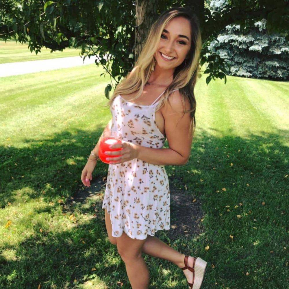 Morgan 28 yo, ai generated ainudes here from cuck. - #1