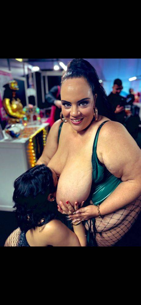 Beefy Bex big titty Ai - #5