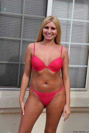 larin lane big dick swallow(AI enhanced) - #1