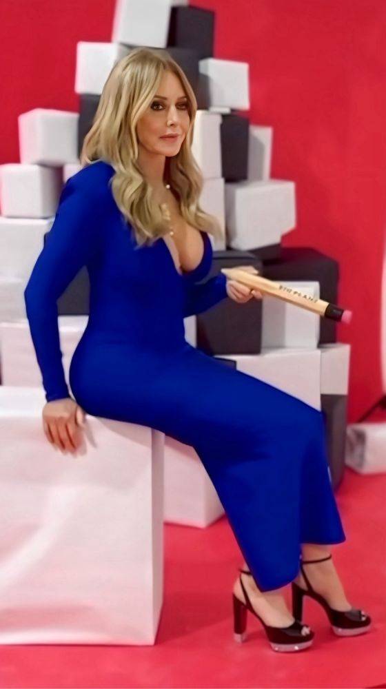 Carol Vorderman AI - #25