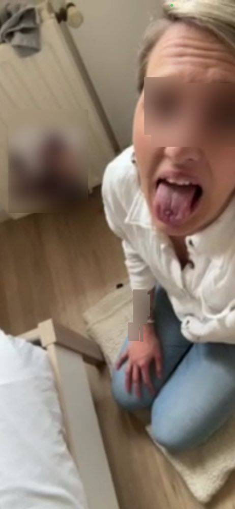 Grosse chienne que j’ai dresser pour me vider les couilles quand je veux sacré soumise ??? - #9