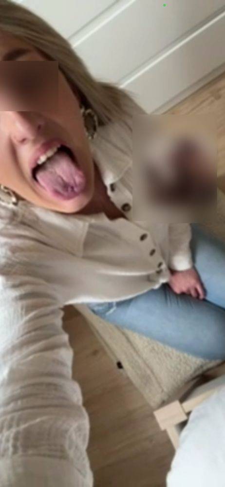 Grosse chienne que j’ai dresser pour me vider les couilles quand je veux sacré soumise ??? - #11