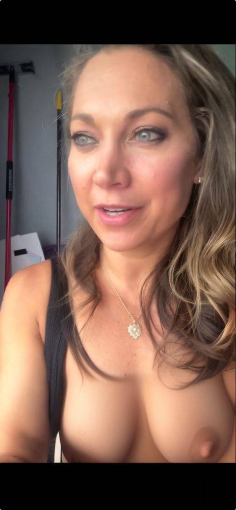 Ginger Zee fake AI nudes - #4