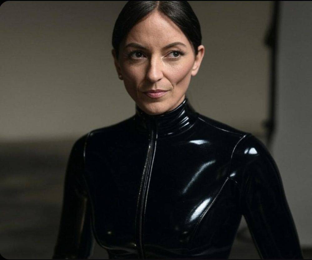 Davina (AI) - #7