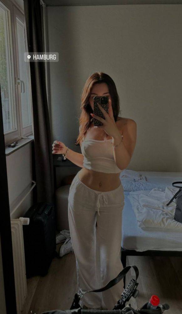 Ai nudes of teen irls - #4
