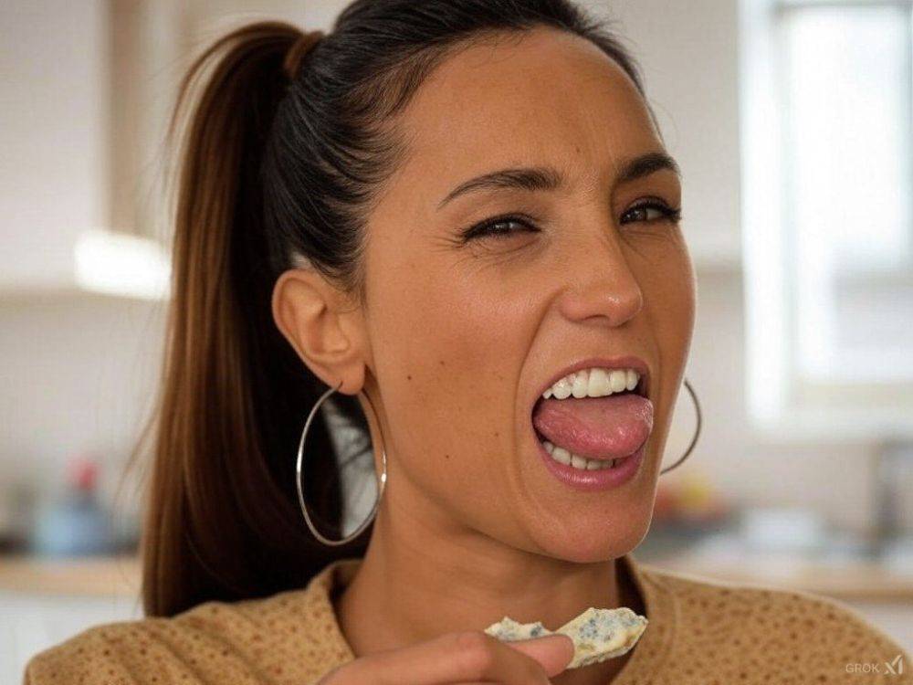 Caterina Balivo and Elettra Lamborghini play with feet and cheese AI - #21