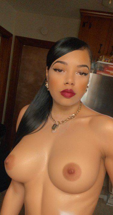 Webslut Ebony babe big tits ai kik me to expose more - #2