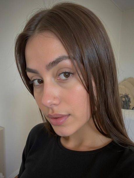 OnlyFans Lily Rose Vibes starring Lily Rose Vibes Nude Pictures - #12