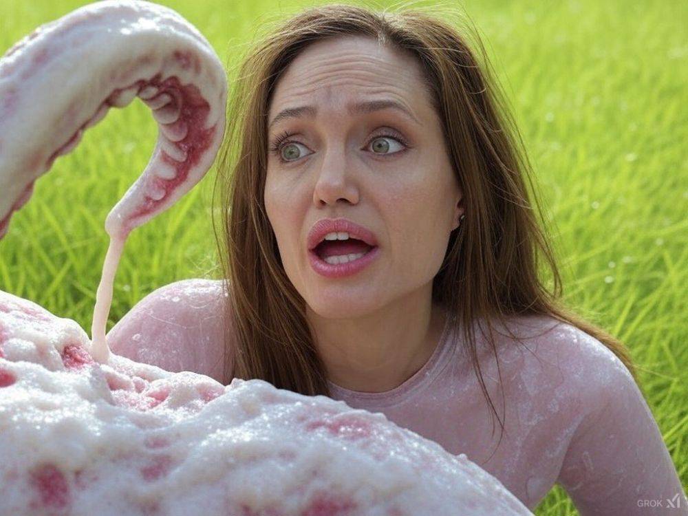 Angelina Ai vs Alien Tentacles - #17