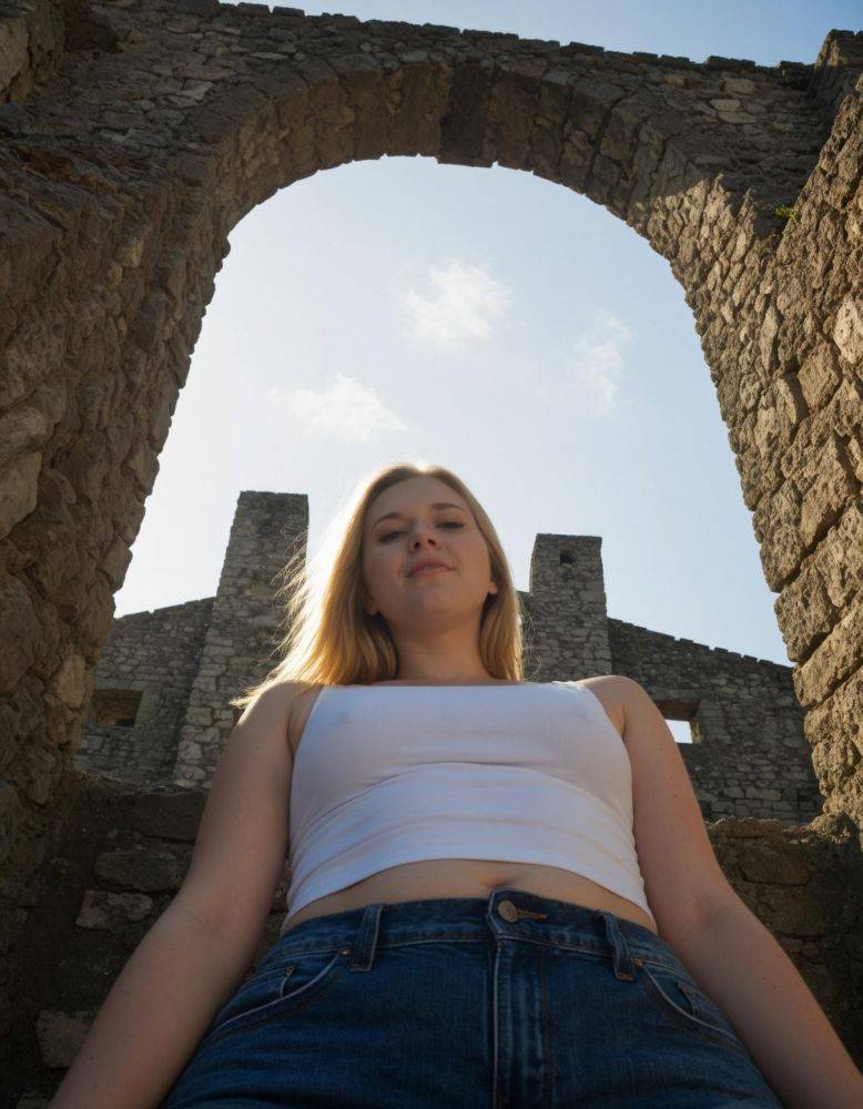 Shophie on Vacation. Hardcore in a Greek Castle - #8