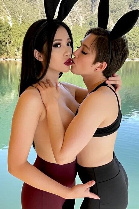 Love Scape Hot Porn Pics - #2