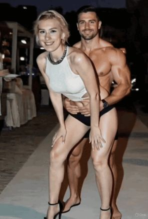 Turkish Blonde Girl Deepfake Gifs - #7