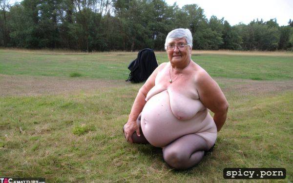 Fat thighs, short hairs, super obese old granny, professionnal colored photography - spicy.porn on pornintellect.com