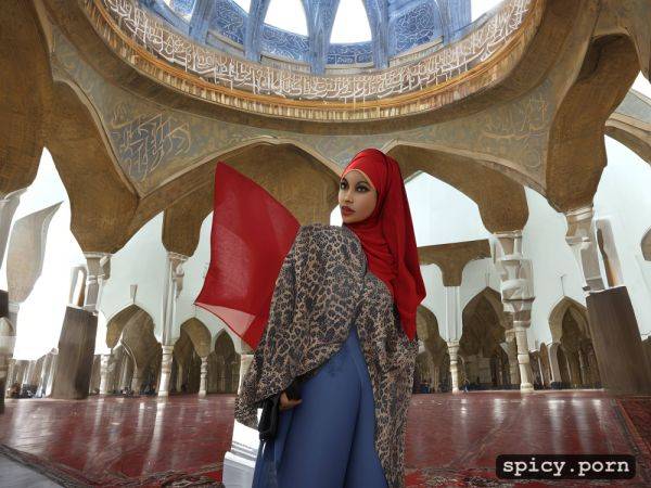 Wearing hijab baju kurung, malay ethnicity, curvy muslim teen twerking in a mosque - spicy.porn on pornintellect.com