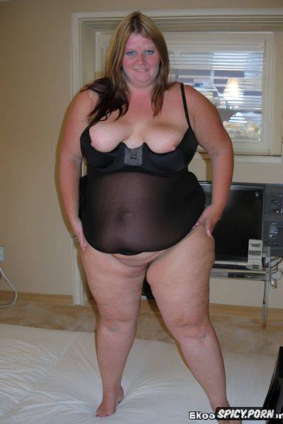 Loose saggy skin, front view, hotel room absolutely no deformities or extra limbs - spicy.porn - Britain on pornintellect.com