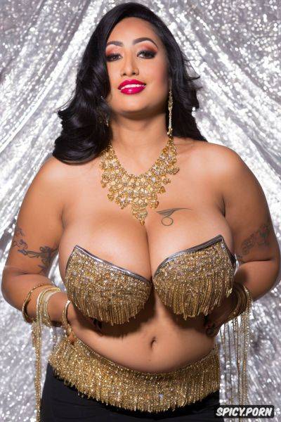Ruby necklace, color photo, very wide hips, busty, emerald bracelet - spicy.porn - India on pornintellect.com