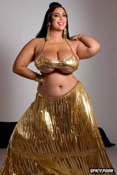 Gold and silver sharp focus front view gigantic hanging boobs - spicy.porn - Egypt on pornintellect.com