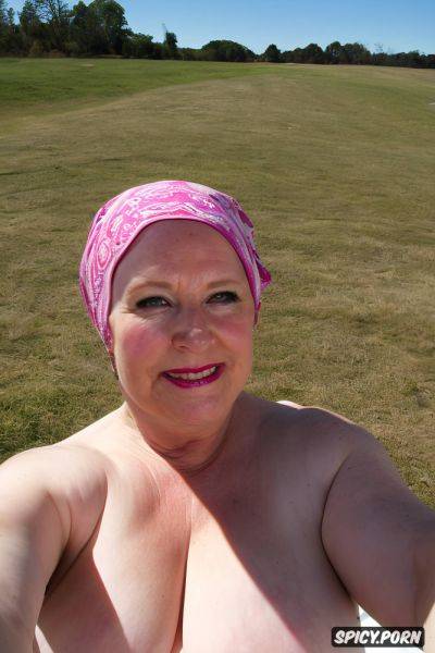 Selfie face, hijab, bbw, pink lipstick, fat granny, look tits - spicy.porn on pornintellect.com