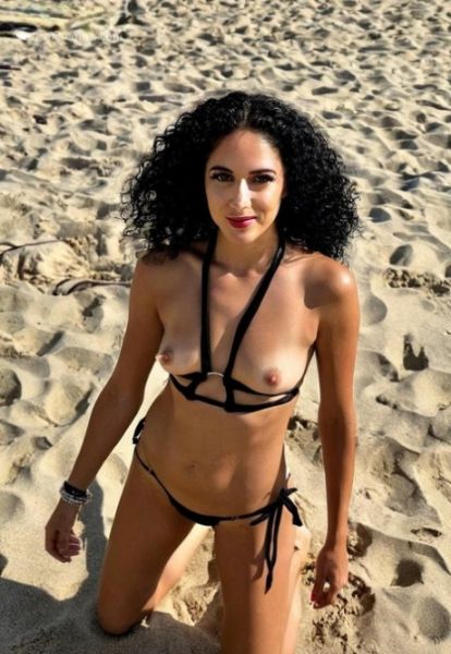 AI Cuties Naked Pics - pornpics.com on pornintellect.com