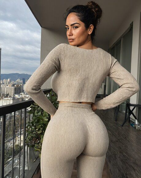 Hot girl with a great body strips naked on a balcony overlooking a city - pornpics.com on pornintellect.com